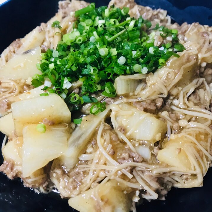 ご飯が進む！えのきと長芋のとろ〜りそぼろ炒め♫